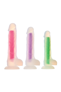 Фалоімітатор Dream Toys, що світиться RADIANT SOFT SILICONE GLOW IN THE DARK DILDO SMALL GREEN